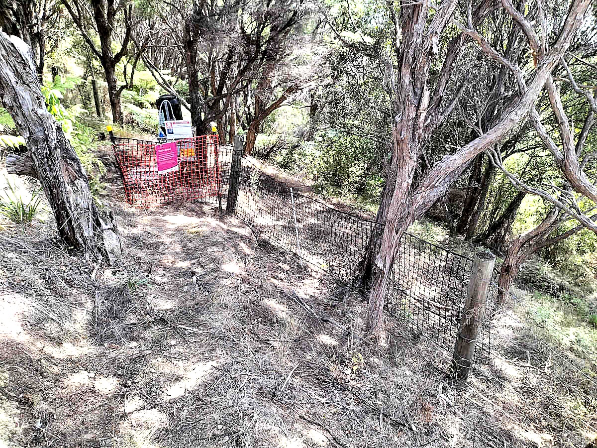 Closed walkway entrance, Te Matuku Bay Scenic Reserve
